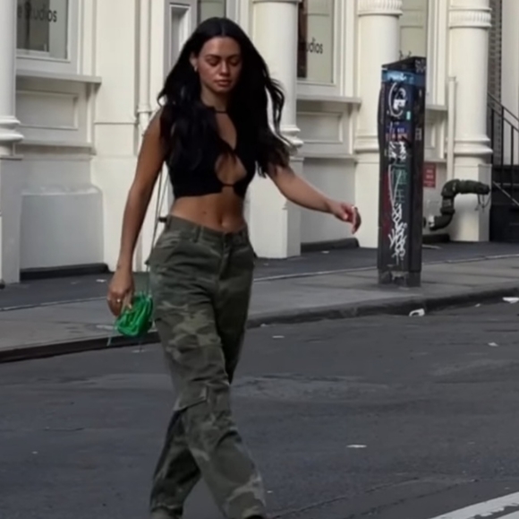 Lioness Resurgance Crop Top - Picture 2 of 6